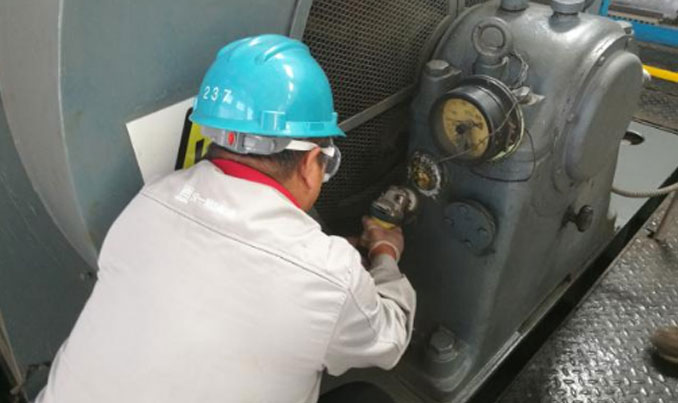 水泵電機軸承箱滲漏的不停機治理